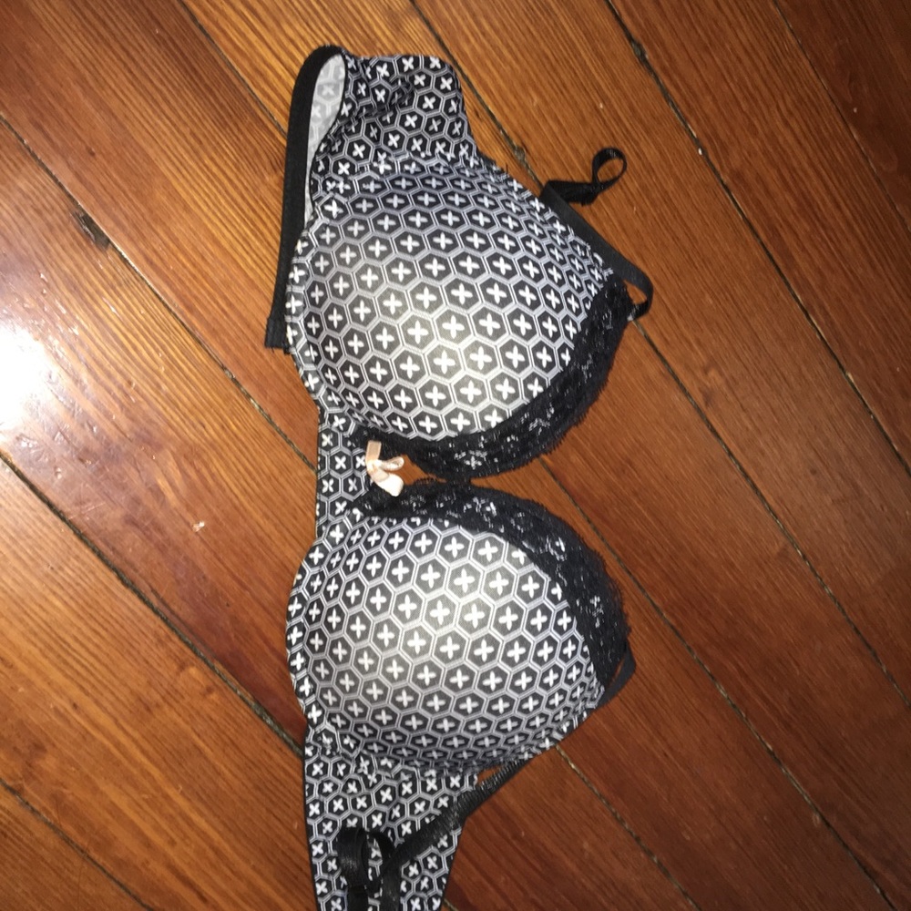 Marilyn Monroe  Bra 36D